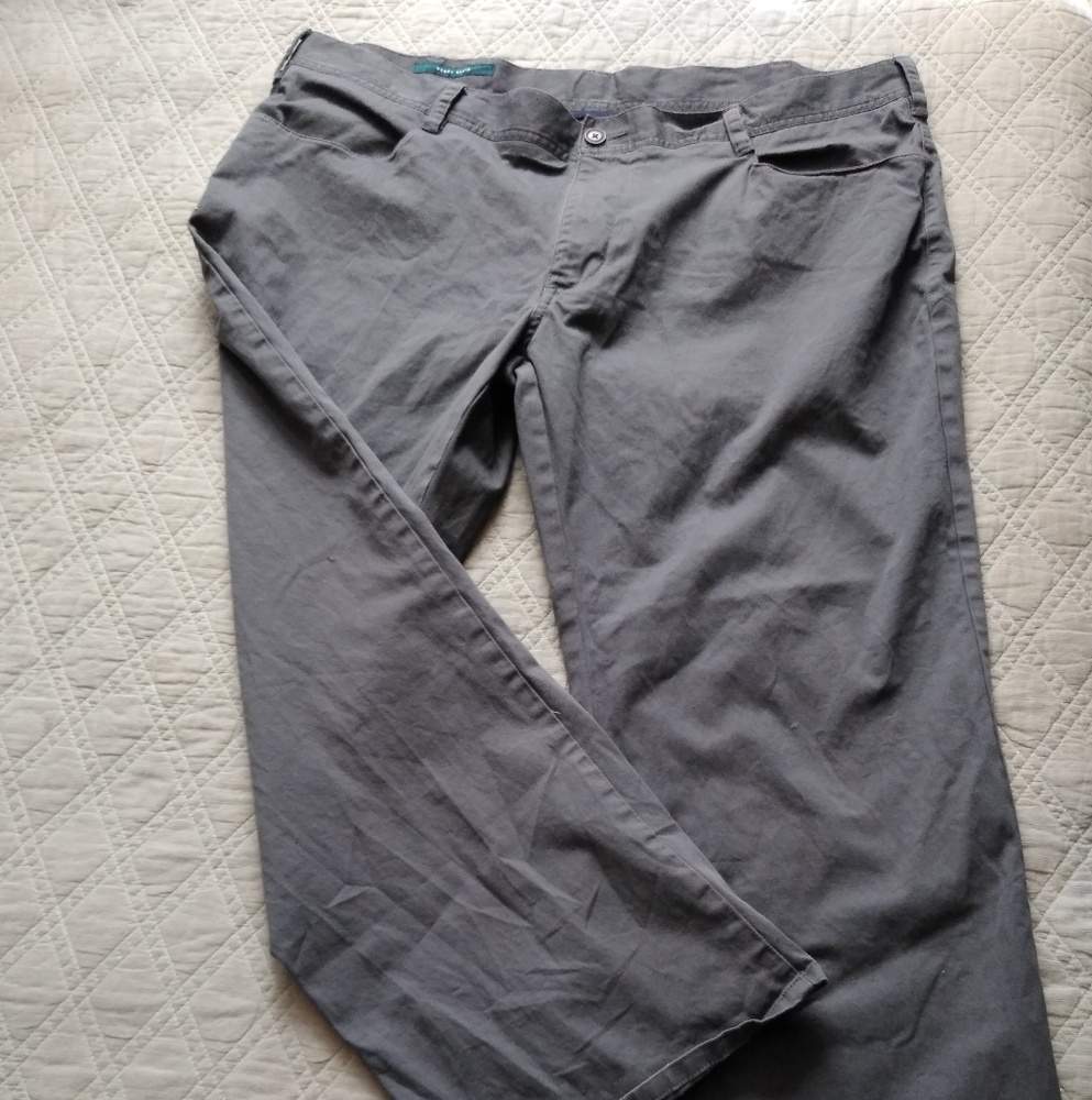Perry Ellis Men's Chino Pants